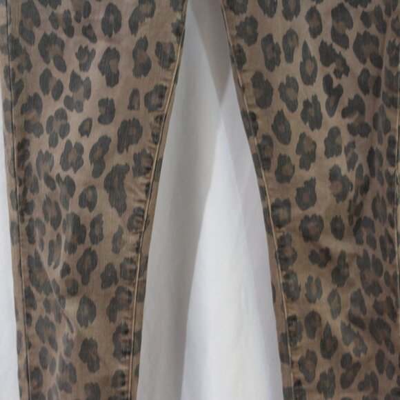 Blank NYC Brown Leopard Print Reade Crop Jeans - Picture 3 of 7